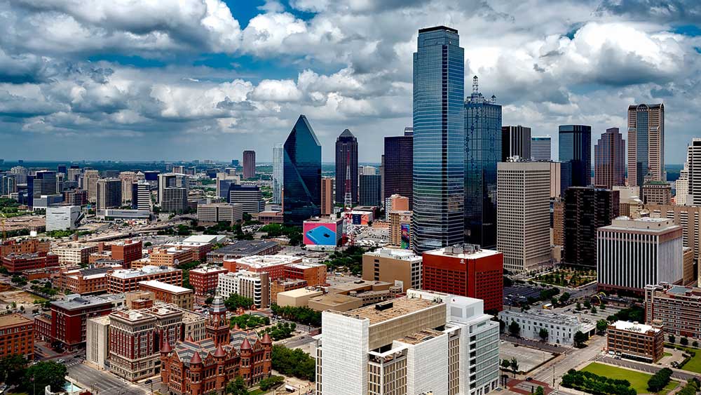 Dallas, TX skyline